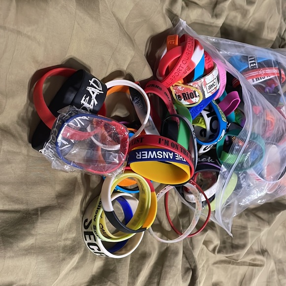 Bracelets - Picture 3 of 3